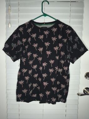 Ricky Singh Denim & Flower Men's T-shirt Size L Black Palms Print Short Sleeve